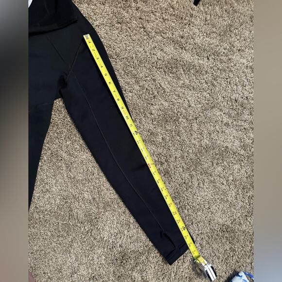 Patagonia Women's Black Quarter-Zip Sweater Fleece Medium - Picture 6 of 10